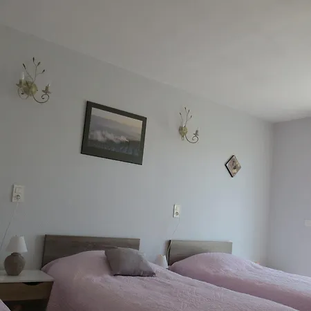 D'hotes Champagne Laval Louis Cumieres