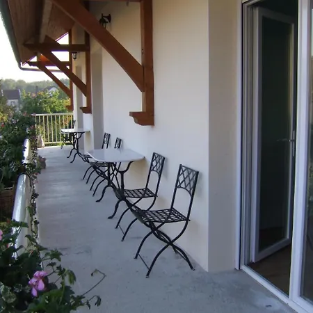 D'hotes Champagne Laval Louis 3*