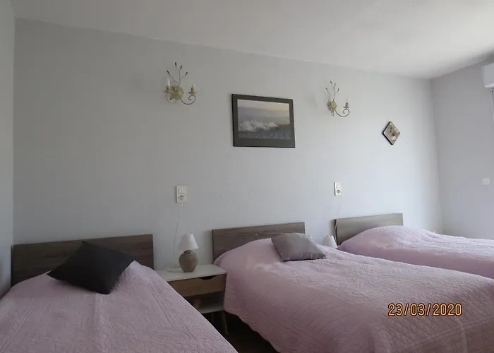 D'hotes Champagne Laval Louis Bed and Breakfast